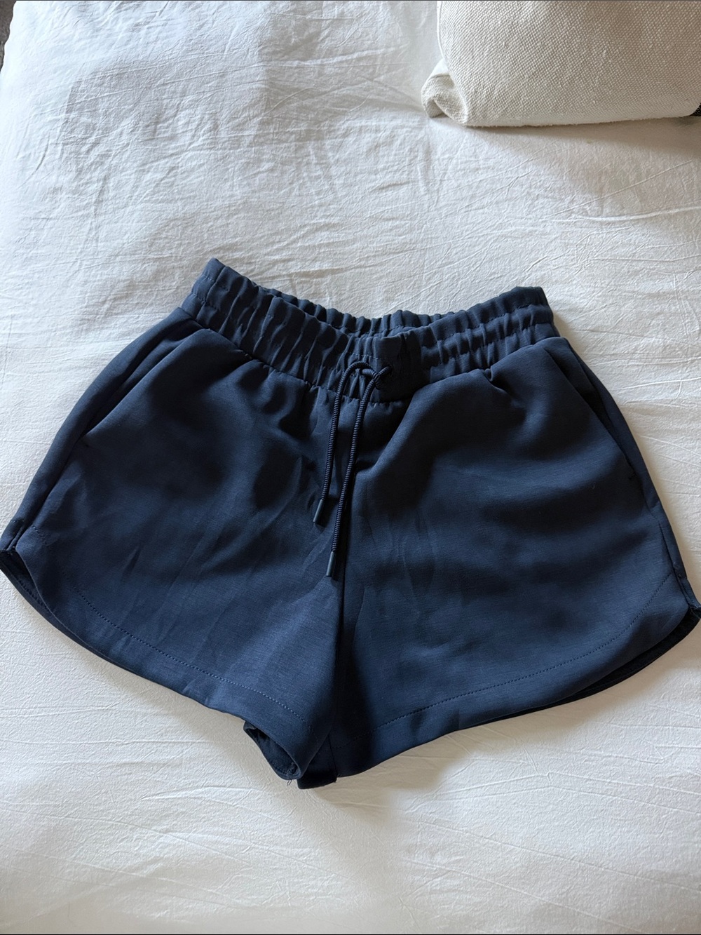 all in motion Navy airy sleek shorts